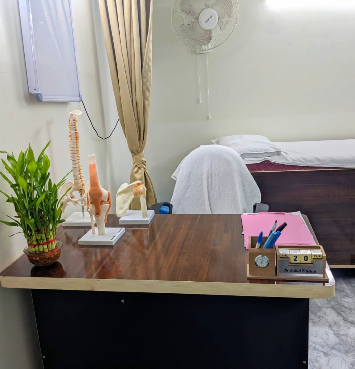 Orthopedic consultation desk at Star Ortho Wakad